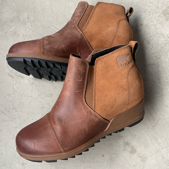 Sorel | 'Evie II' Wedge Booties - Picture 2 of 7